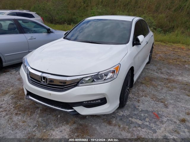 Photo 1 VIN: 1HGCR2F16HA300180 - HONDA ACCORD 