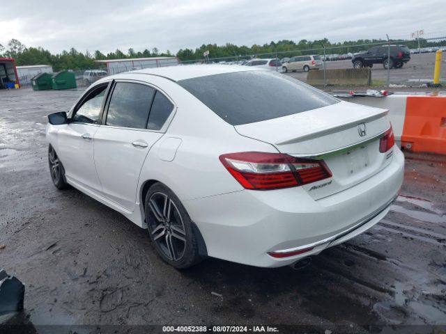 Photo 2 VIN: 1HGCR2F17HA005315 - HONDA ACCORD 