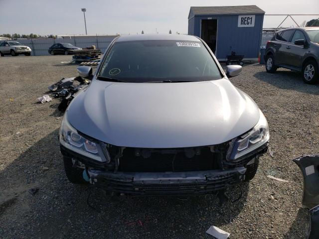 Photo 4 VIN: 1HGCR2F17HA150029 - HONDA ACCORD SPO 