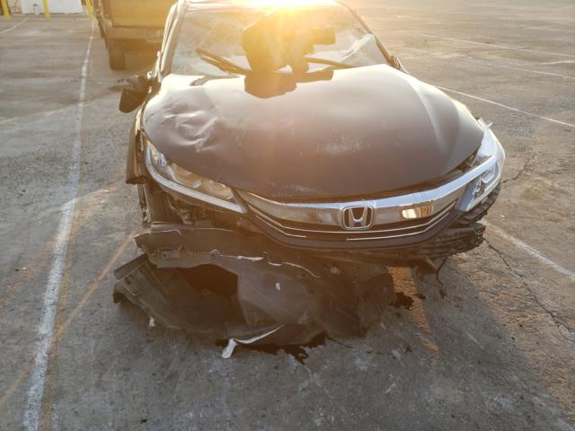 Photo 8 VIN: 1HGCR2F17HA153237 - HONDA ACCORD SPO 