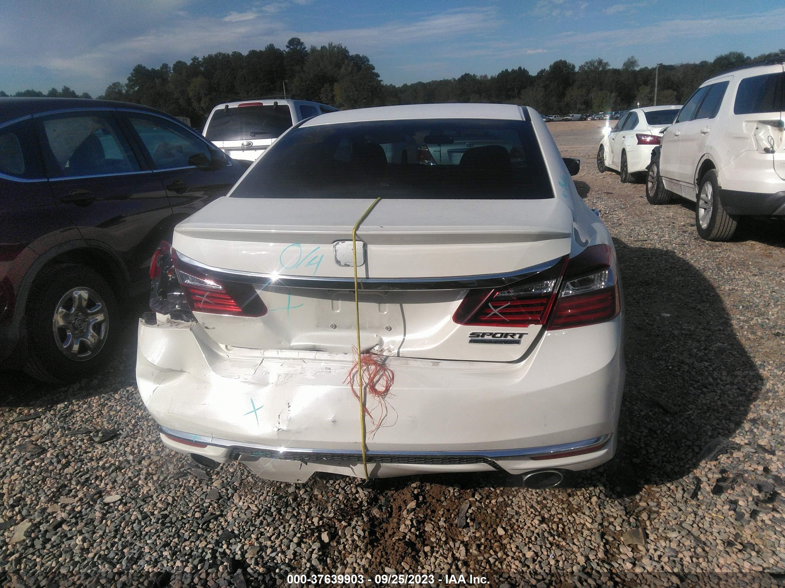 Photo 15 VIN: 1HGCR2F17HA163914 - HONDA ACCORD 