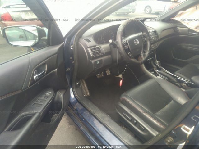 Photo 4 VIN: 1HGCR2F17HA172872 - HONDA ACCORD SEDAN 