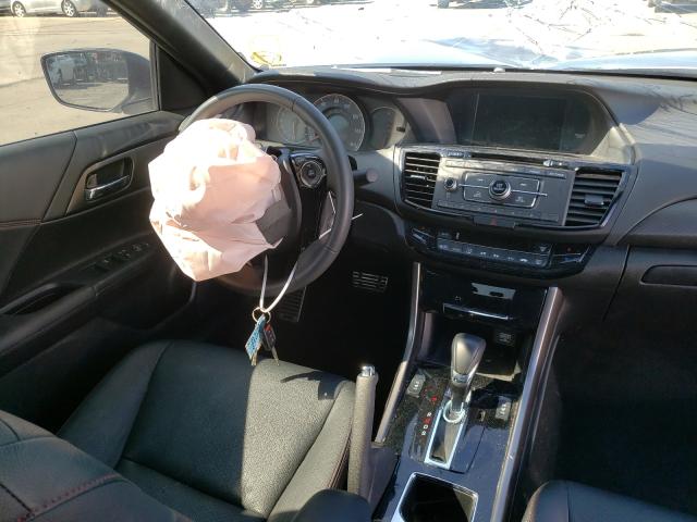 Photo 8 VIN: 1HGCR2F17HA246033 - HONDA ACCORD SPO 