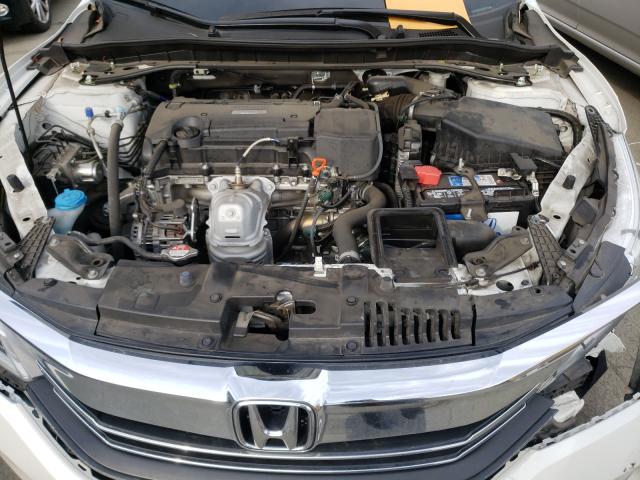 Photo 6 VIN: 1HGCR2F17HA304268 - HONDA ACCORD SPO 