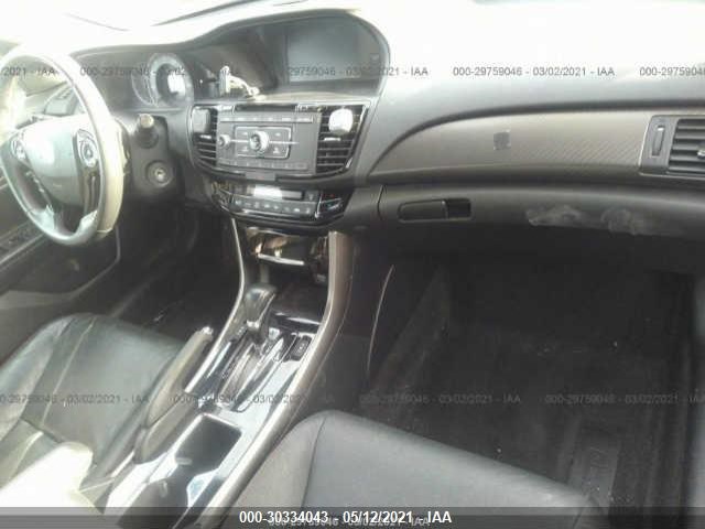 Photo 4 VIN: 1HGCR2F18HA049114 - HONDA ACCORD SEDAN 