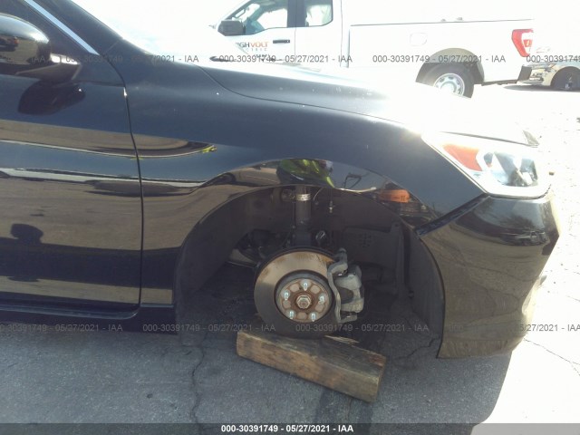 Photo 5 VIN: 1HGCR2F18HA056256 - HONDA ACCORD SEDAN 