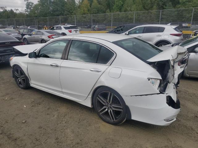 Photo 1 VIN: 1HGCR2F18HA057956 - HONDA ACCORD SPO 