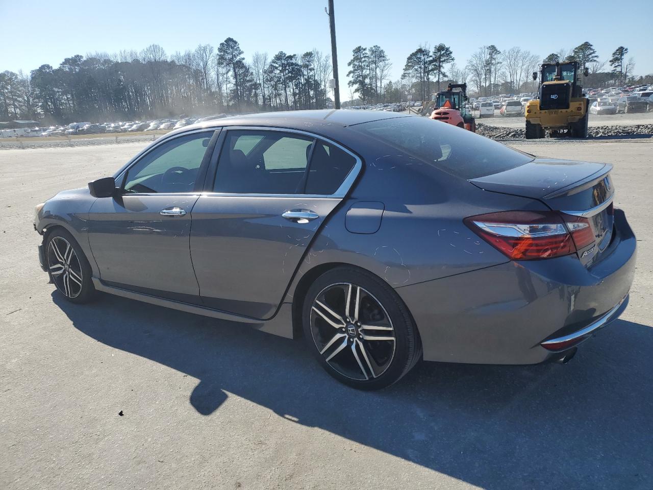 Photo 1 VIN: 1HGCR2F18HA069086 - HONDA ACCORD 