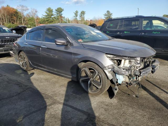 Photo 3 VIN: 1HGCR2F18HA137208 - HONDA ACCORD SPO 