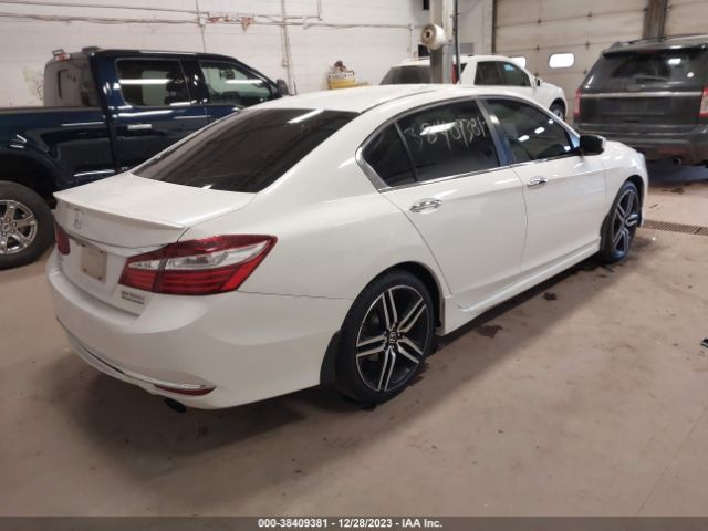 Photo 3 VIN: 1HGCR2F18HA173657 - HONDA ACCORD 