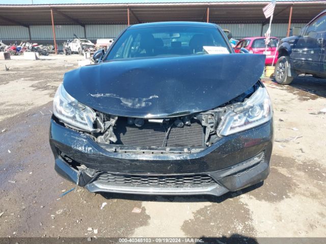 Photo 5 VIN: 1HGCR2F18HA258658 - HONDA ACCORD 