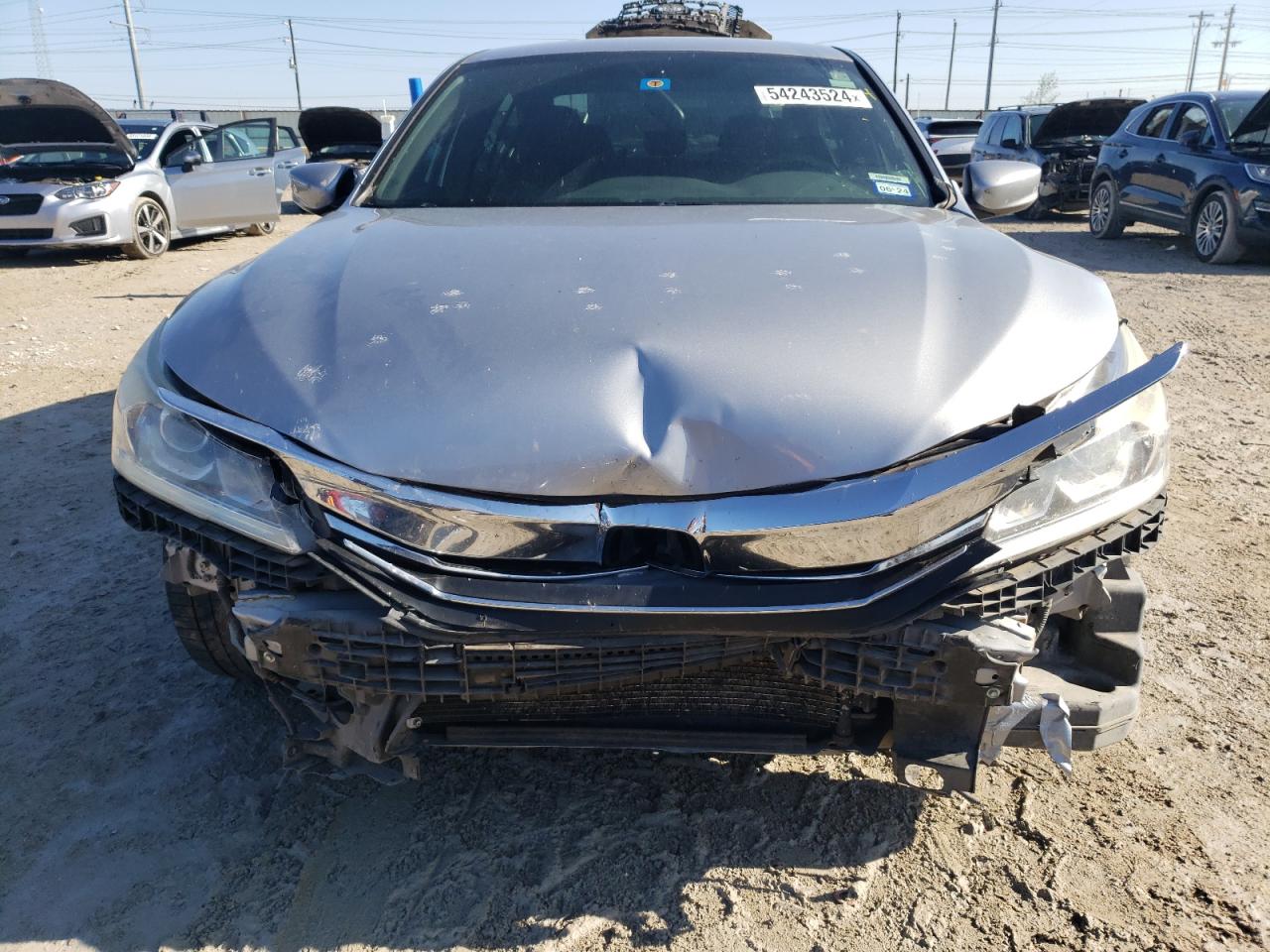 Photo 4 VIN: 1HGCR2F19HA024741 - HONDA ACCORD 