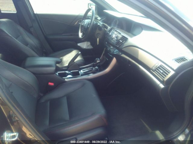 Photo 4 VIN: 1HGCR2F19HA114049 - HONDA ACCORD SEDAN 