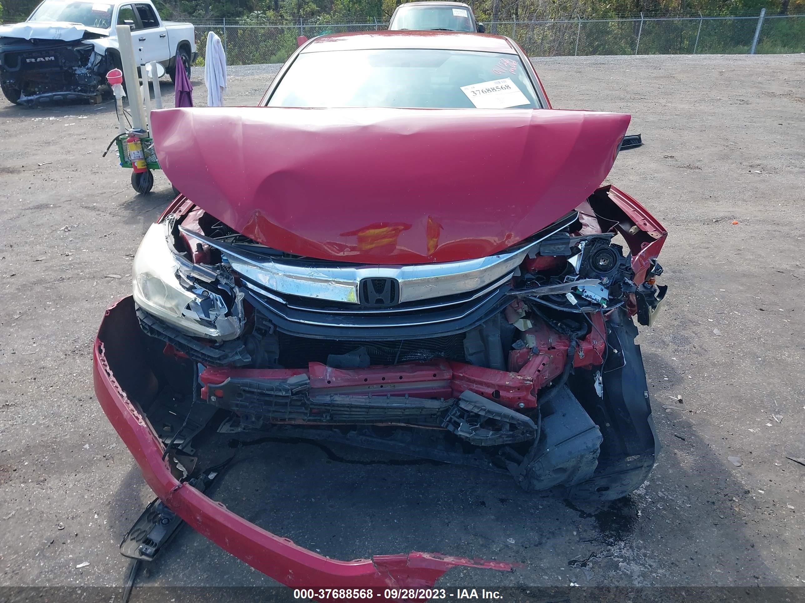 Photo 11 VIN: 1HGCR2F19HA127058 - HONDA ACCORD 