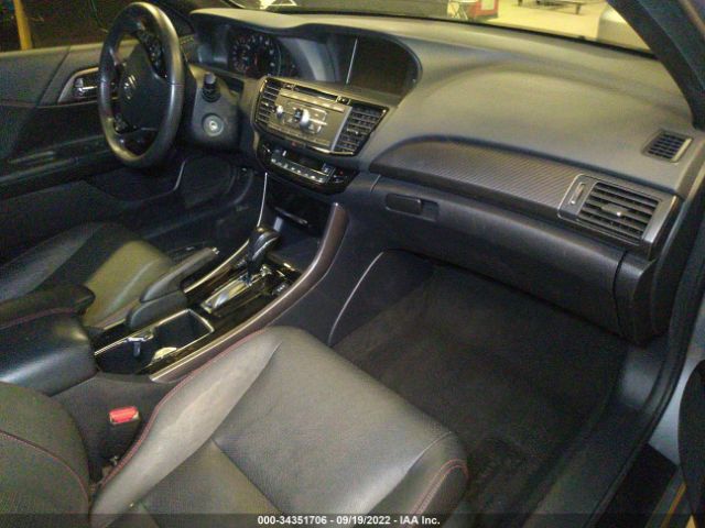 Photo 4 VIN: 1HGCR2F19HA170170 - HONDA ACCORD SEDAN 