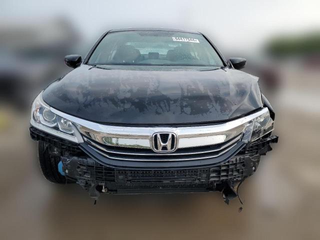 Photo 4 VIN: 1HGCR2F19HA180455 - HONDA ACCORD 