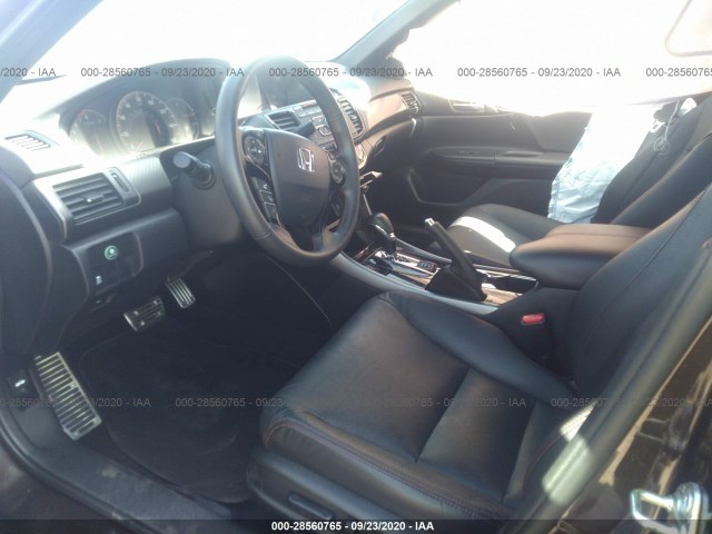 Photo 4 VIN: 1HGCR2F19HA204625 - HONDA ACCORD SEDAN 