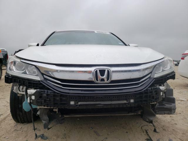 Photo 8 VIN: 1HGCR2F1XHA085824 - HONDA ACCORD SPO 