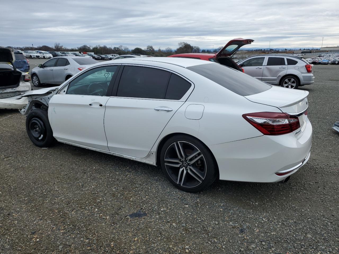 Photo 1 VIN: 1HGCR2F1XHA159517 - HONDA ACCORD 