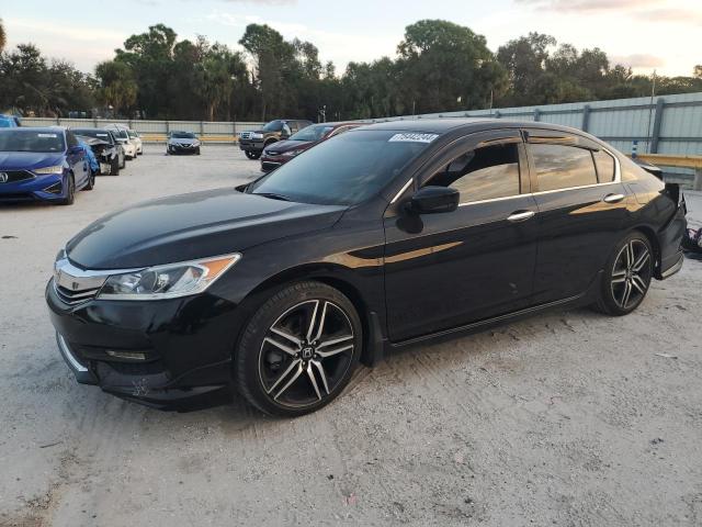 Photo 0 VIN: 1HGCR2F1XHA166709 - HONDA ACCORD SPO 