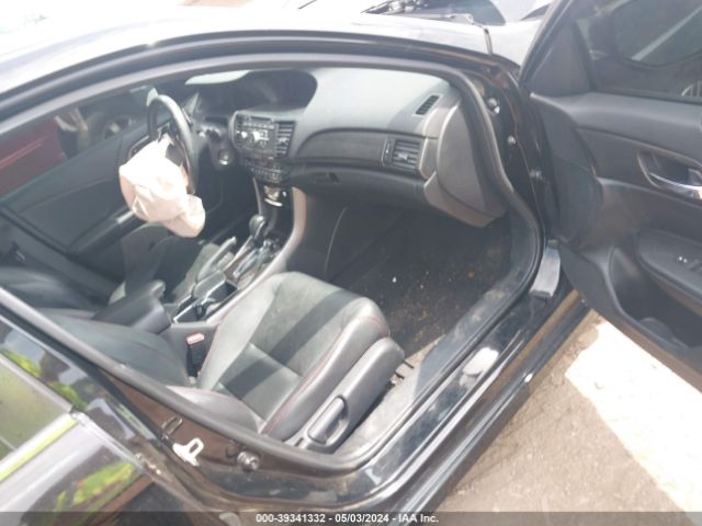 Photo 4 VIN: 1HGCR2F1XHA181503 - HONDA ACCORD 