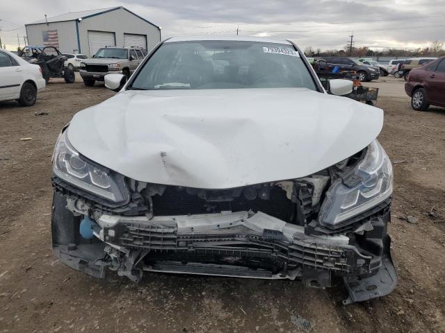 Photo 4 VIN: 1HGCR2F1XHA187687 - HONDA ACCORD 