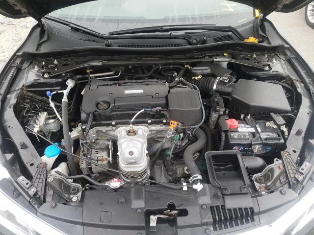 Photo 6 VIN: 1HGCR2F1XHA251601 - HONDA ACCORD SPO 