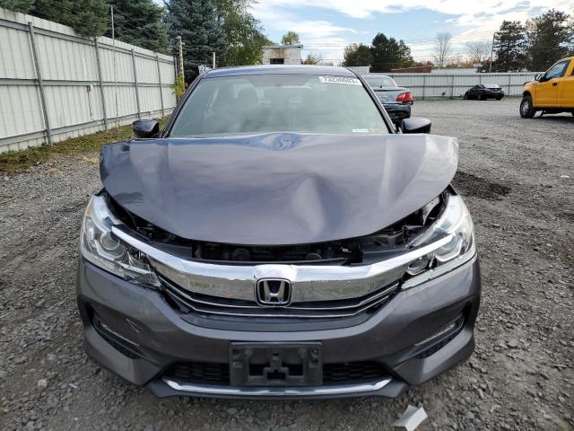 Photo 4 VIN: 1HGCR2F1XHA255468 - HONDA ACCORD 