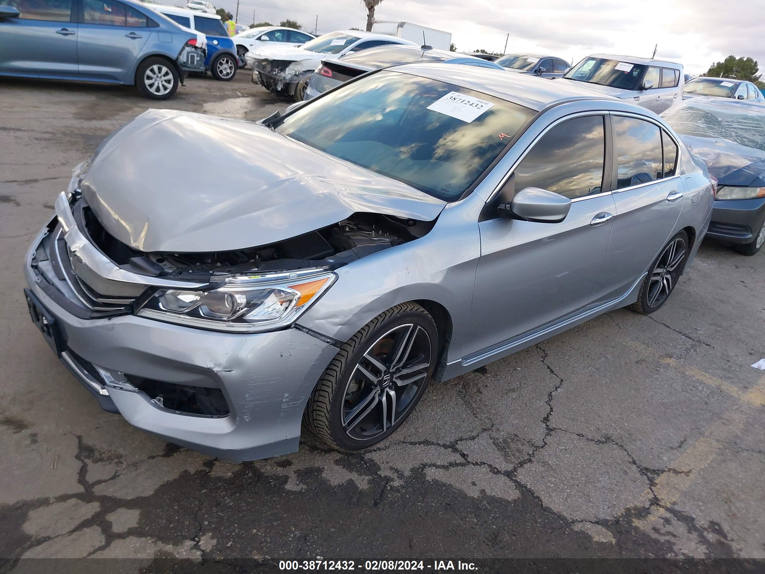 Photo 1 VIN: 1HGCR2F1XHA277485 - HONDA ACCORD 