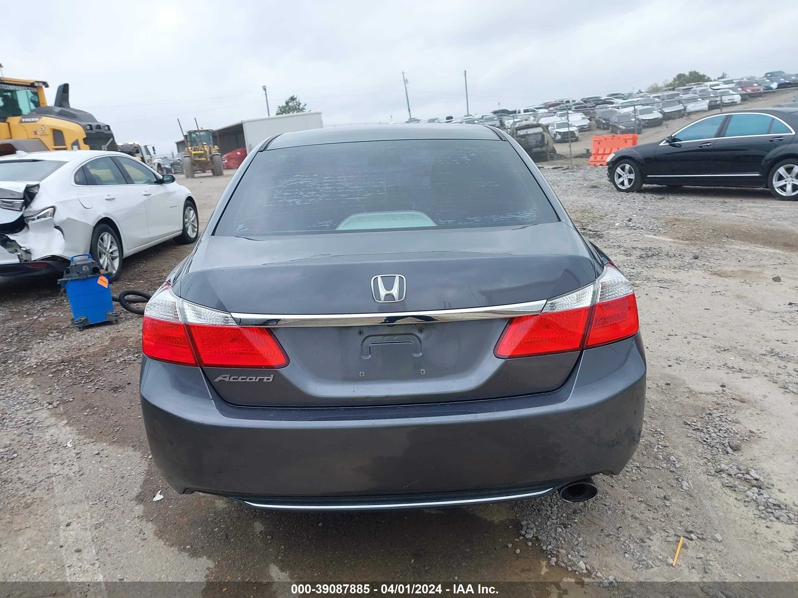 Photo 15 VIN: 1HGCR2F30DA039141 - HONDA ACCORD 