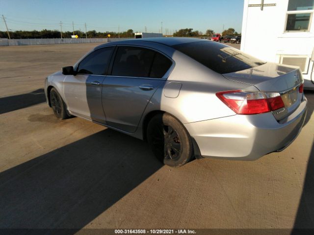 Photo 2 VIN: 1HGCR2F30DA071359 - HONDA ACCORD SDN 