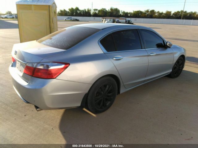 Photo 3 VIN: 1HGCR2F30DA071359 - HONDA ACCORD SDN 