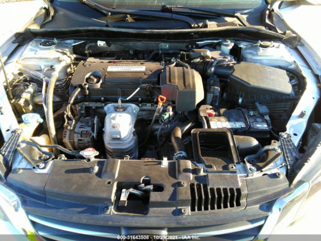 Photo 9 VIN: 1HGCR2F30DA071359 - HONDA ACCORD SDN 