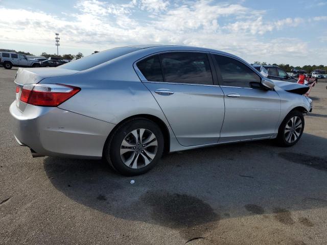 Photo 2 VIN: 1HGCR2F30DA095046 - HONDA ACCORD LX 