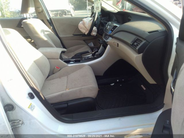 Photo 4 VIN: 1HGCR2F30DA112153 - HONDA ACCORD SDN 