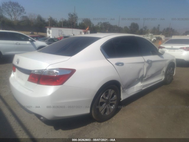 Photo 3 VIN: 1HGCR2F30DA207828 - HONDA ACCORD SDN 