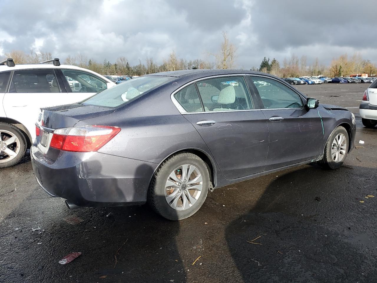 Photo 2 VIN: 1HGCR2F30DA233104 - HONDA ACCORD 