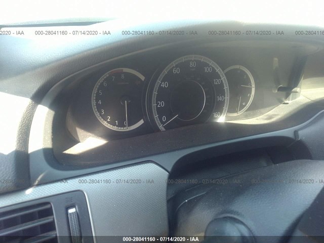 Photo 6 VIN: 1HGCR2F30DA242613 - HONDA ACCORD SDN 