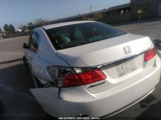 Photo 2 VIN: 1HGCR2F30DA256236 - HONDA ACCORD SDN 