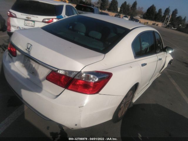 Photo 3 VIN: 1HGCR2F30DA256236 - HONDA ACCORD SDN 