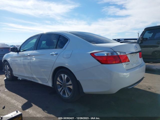 Photo 2 VIN: 1HGCR2F30EA061402 - HONDA ACCORD 