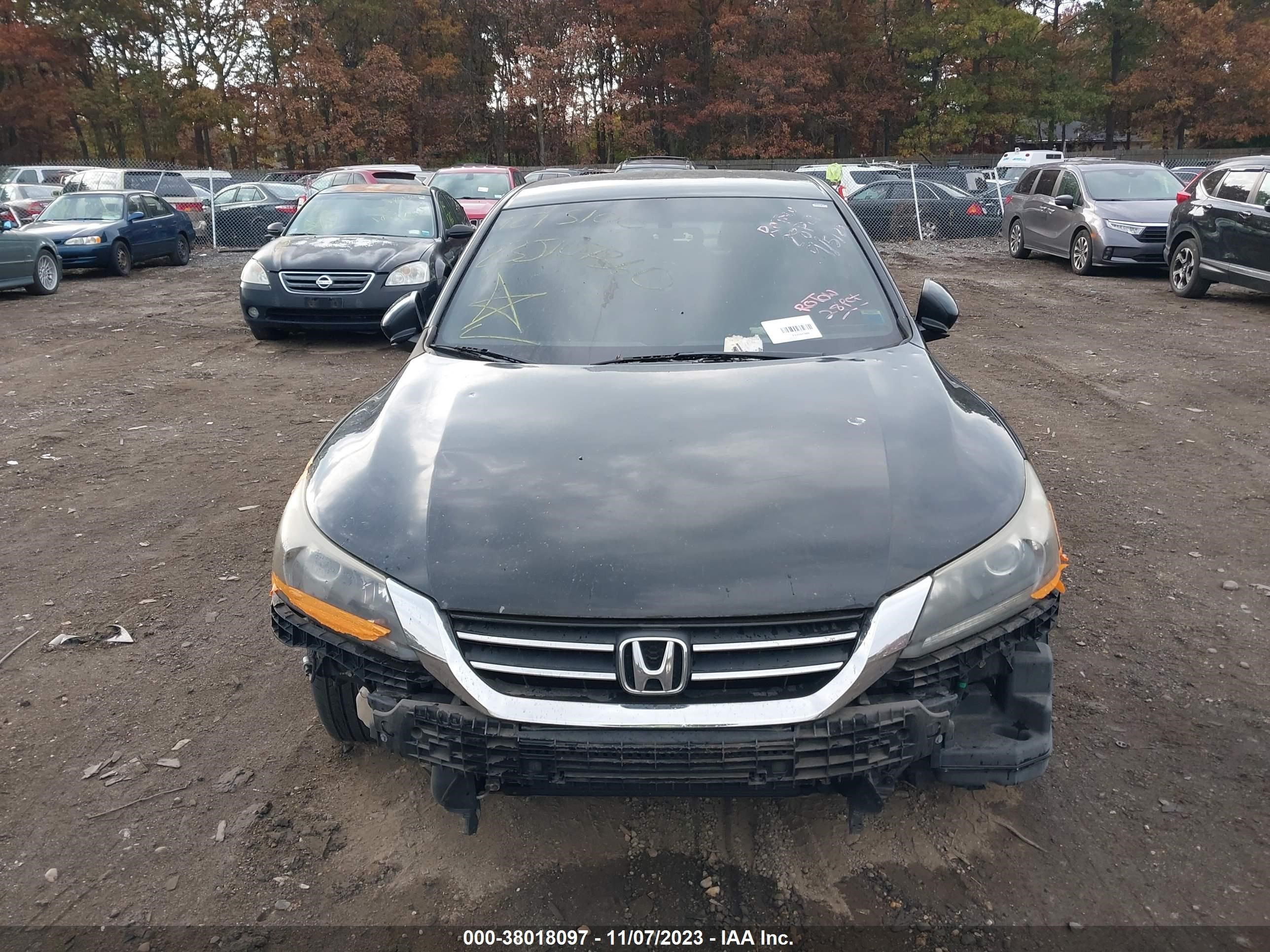 Photo 5 VIN: 1HGCR2F30EA101087 - HONDA ACCORD 