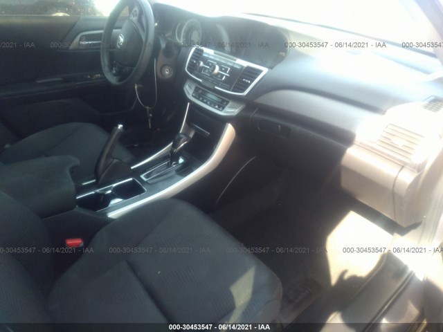 Photo 4 VIN: 1HGCR2F30EA211153 - HONDA ACCORD SDN 