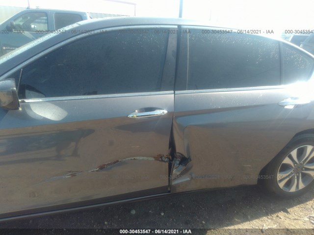 Photo 5 VIN: 1HGCR2F30EA211153 - HONDA ACCORD SDN 