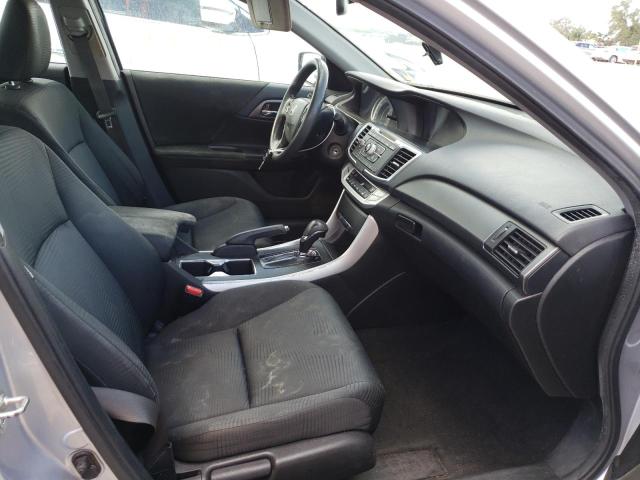 Photo 4 VIN: 1HGCR2F30EA282031 - HONDA ACCORD LX 