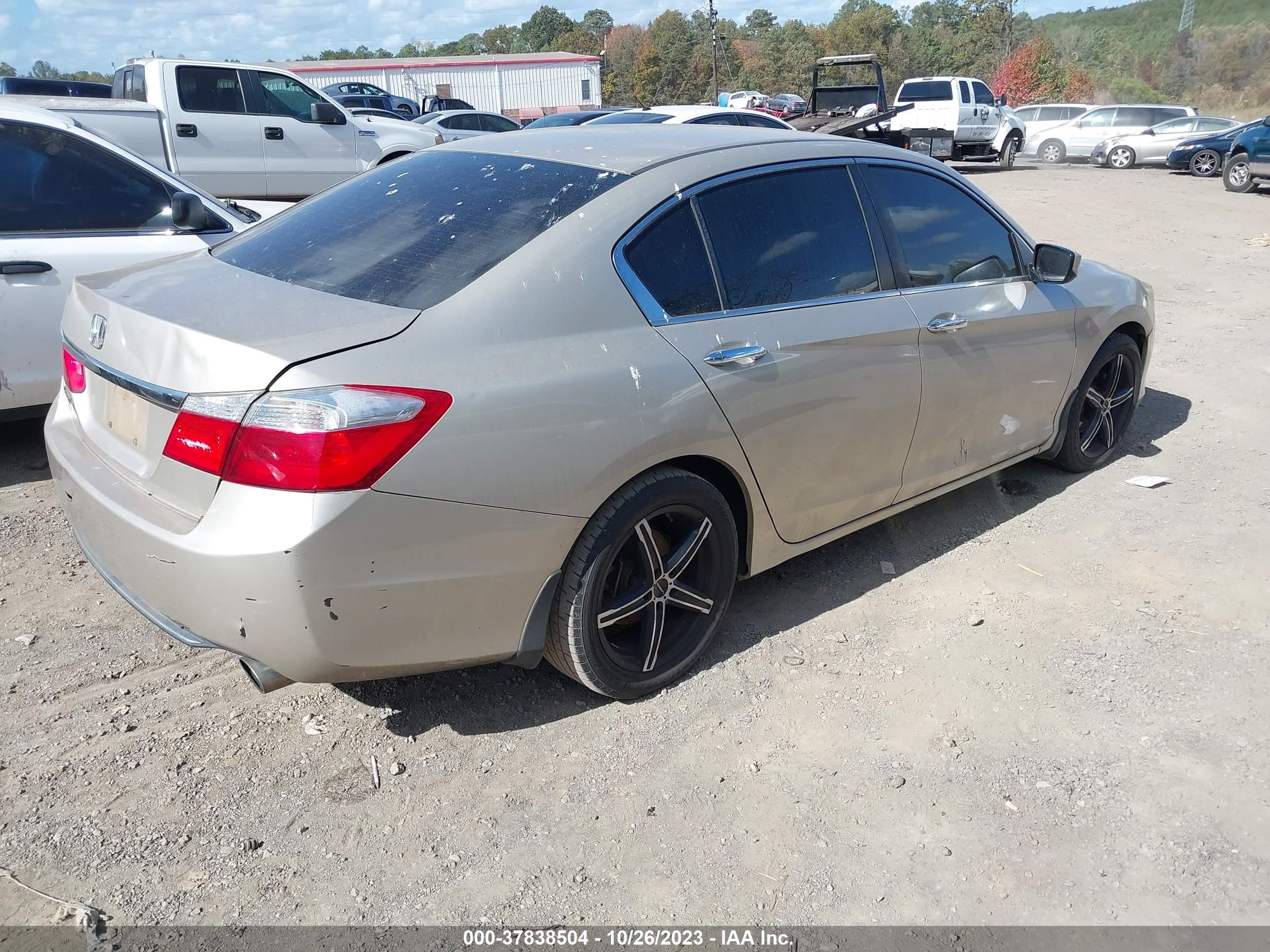 Photo 3 VIN: 1HGCR2F30EA286578 - HONDA ACCORD 