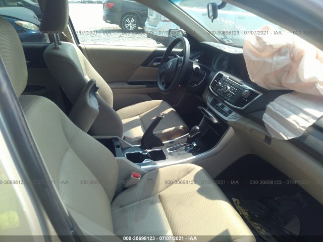 Photo 4 VIN: 1HGCR2F30EA304920 - HONDA ACCORD SDN 