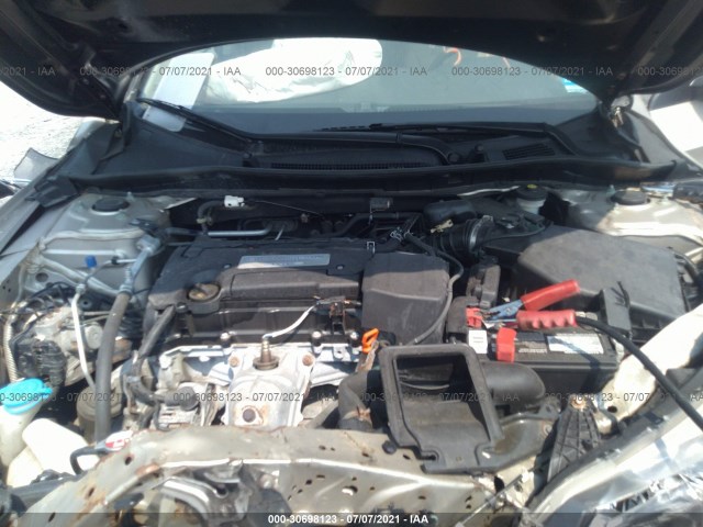 Photo 9 VIN: 1HGCR2F30EA304920 - HONDA ACCORD SDN 