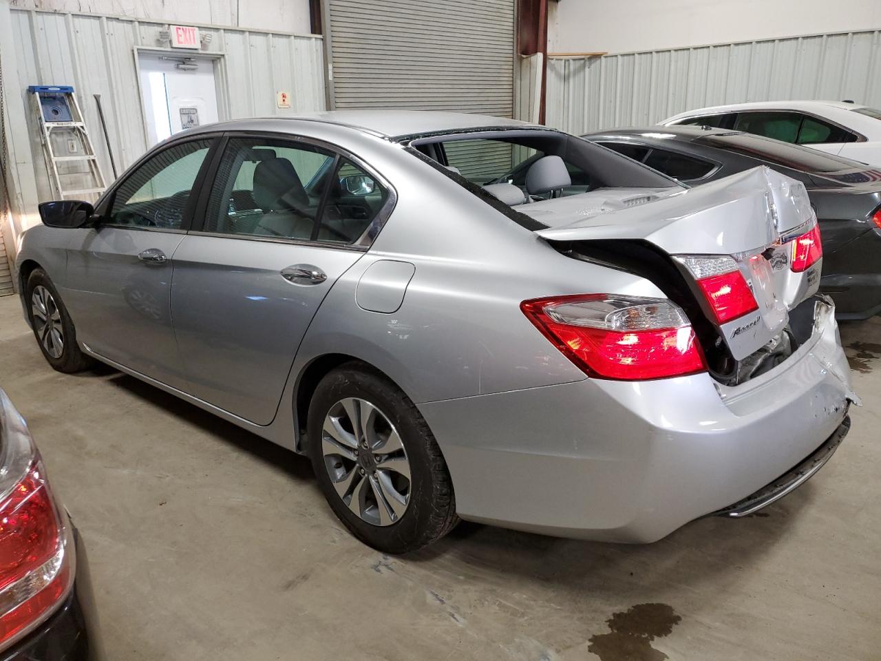 Photo 1 VIN: 1HGCR2F30FA017403 - HONDA ACCORD 