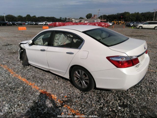 Photo 2 VIN: 1HGCR2F30FA018678 - HONDA ACCORD SEDAN 